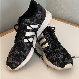 Women’s floral Adidas sneakers (size 6.5)